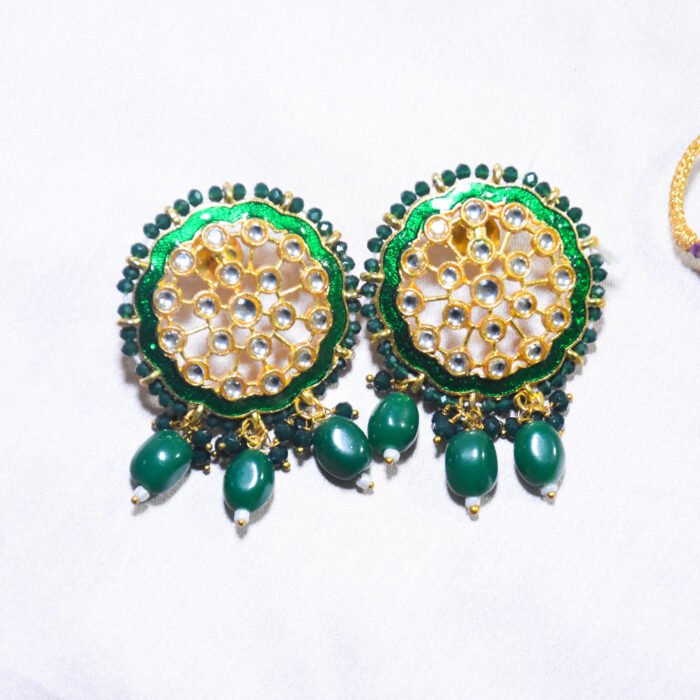 Green Multistrand Crystal Beads & Kundan Choker Necklace with Mang tikka - Image 2