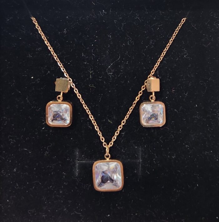 Square Crystal Chain Set - Image 1