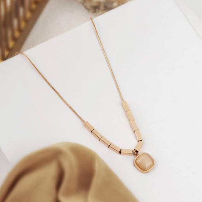 The Beige Stone Chain Pendant - Image 1